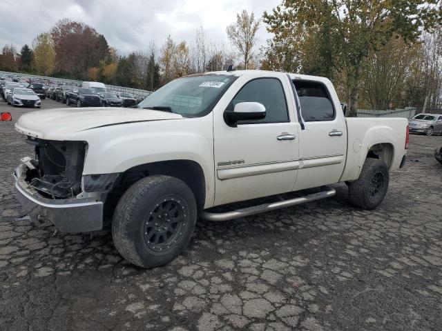 3GTP1VE01BG350883 - 2011 GMC SIERRA C1500 SLE WHITE photo 1