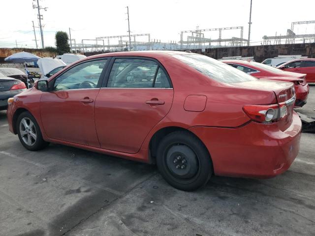 5YFBU4EE9DP202856 - 2013 TOYOTA COROLLA BASE أحمر صورة 2