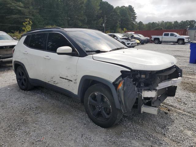 3C4NJCBB2LT169897 - 2020 JEEP COMPASS LATITUDE WHITE photo 4