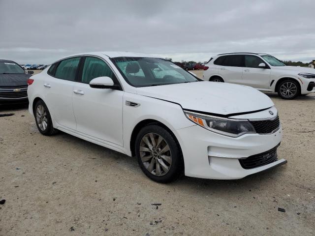 5XXGT4L35HG161439 - 2017 KIA OPTIMA LX WHITE photo 4