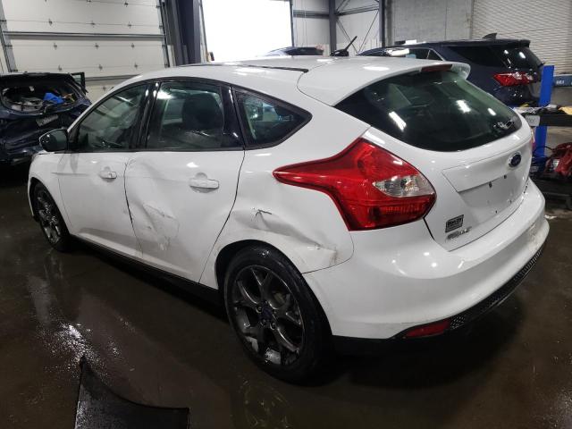 1FADP3K25DL153075 - 2013 FORD FOCUS SE WHITE photo 2