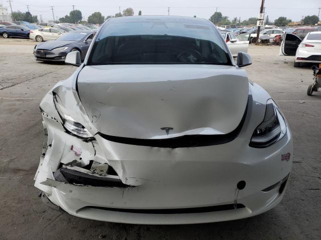 5YJYGDEE5LF055589 - 2020 TESLA MODEL Y WHITE photo 5