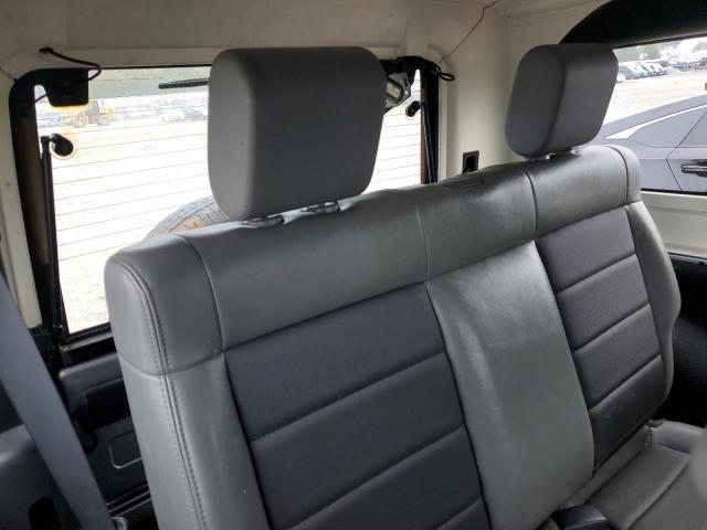 1J4FA24119L771367 - 2009 JEEP WRANGLER X SILVER photo 11