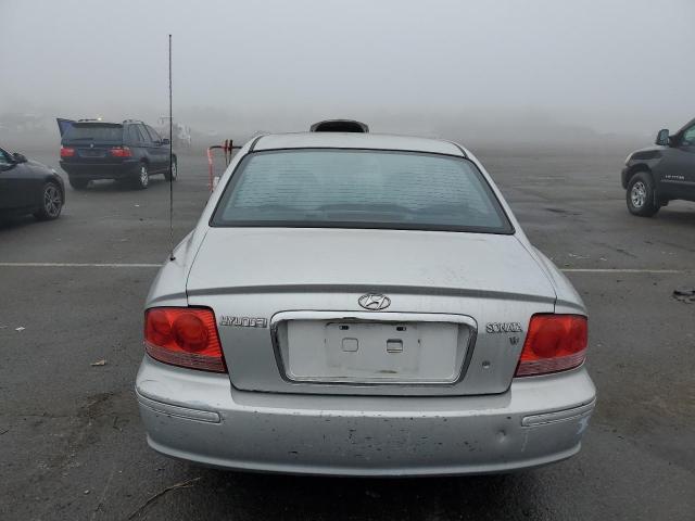 KMHWF25H05A210100 - 2005 HYUNDAI SONATA GL SILVER photo 6