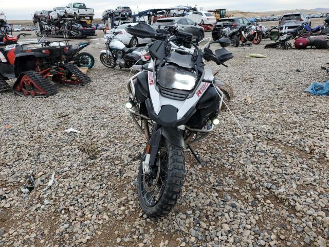 WB10A1202HZ897651 - 2017 BMW R1200 GS ADVENTURE ორფეროვანი ფოტო 2