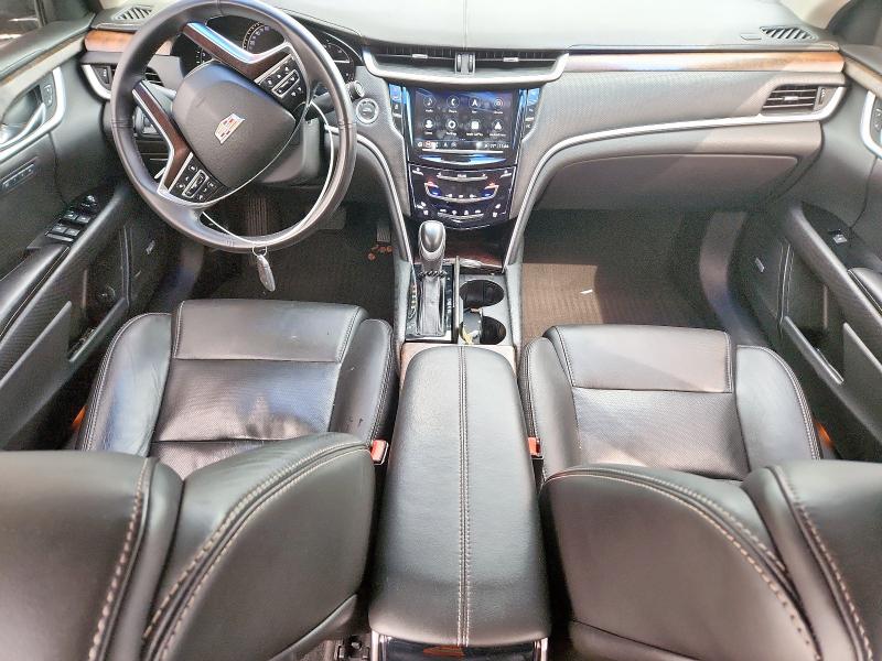 2G61M5S37J9117291 - 2018 CADILLAC XT5 LUXURY შავი ფოტო 8