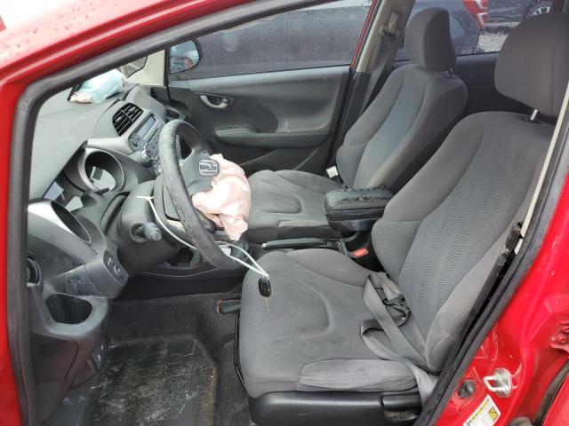 JHMGE8H38DC034672 - 2013 HONDA FIT RED photo 7
