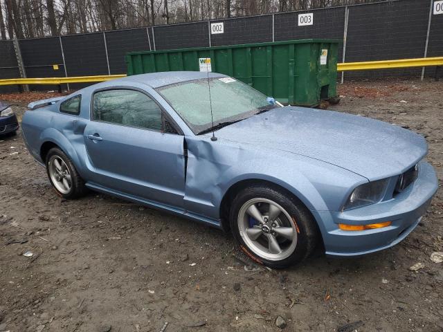 1ZVHT80N455227106 - 2005 FORD MUSTANG BLUE photo 4