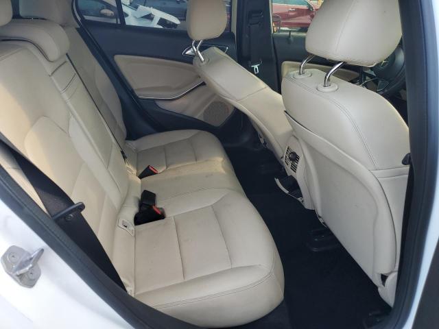 WDCTG4EBXKU020899 - 2019 MERCEDES-BENZ GLA 250 Blanco foto 10