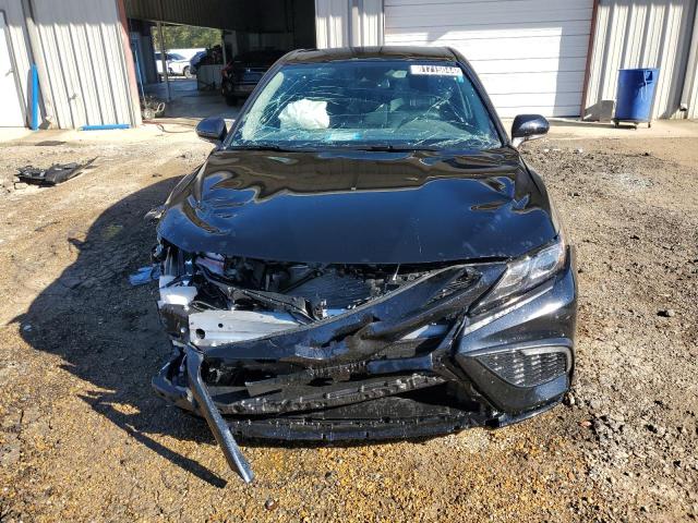 4T1T11AK8RU902638 - 2024 TOYOTA CAMRY SE NIGHT SHADE BLACK photo 5