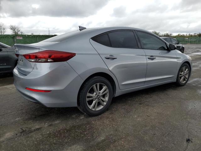 5NPD84LF9HH138703 - 2017 HYUNDAI ELANTRA SE SILVER photo 3