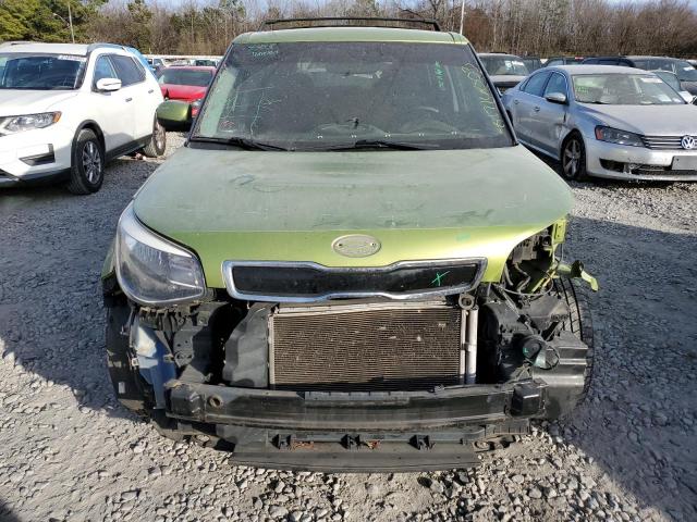 KNDJP3A5XF7816533 - 2015 KIA SOUL + GREEN photo 5