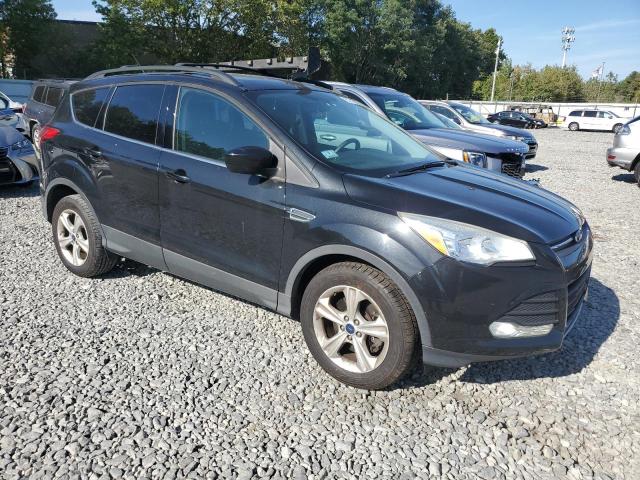 1FMCU9GX6FUC72476 - 2015 FORD ESCAPE SE BLACK photo 4