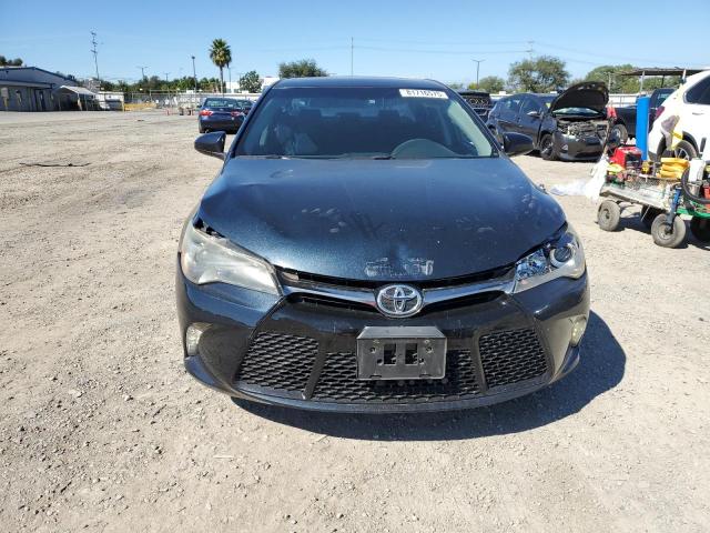 4T1BF1FKXHU342092 - 2017 TOYOTA CAMRY LE 蓝色 照片 5