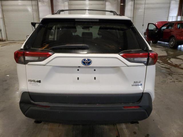 4T3RWRFV2NU077520 - 2022 TOYOTA RAV4 XLE Blanco foto 6
