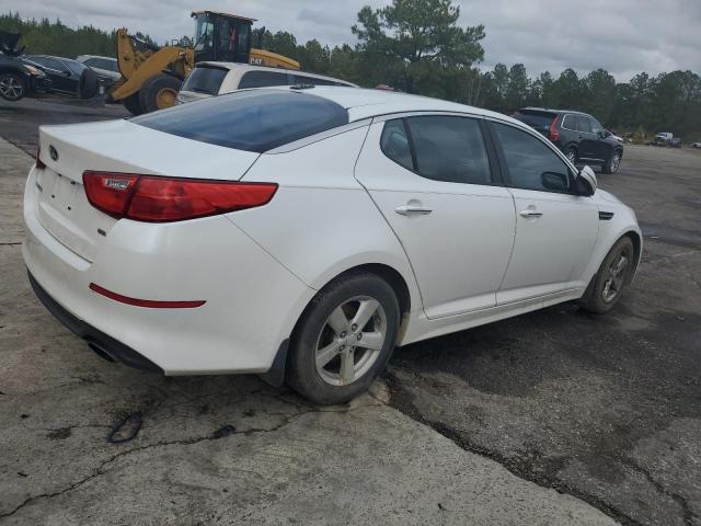 KNAGM4A73F5626981 - 2015 KIA OPTIMA LX WHITE photo 3