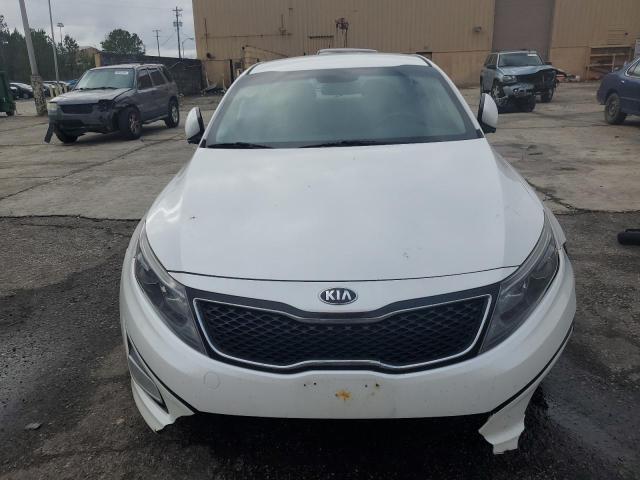 KNAGM4A73F5626981 - 2015 KIA OPTIMA LX WHITE photo 5