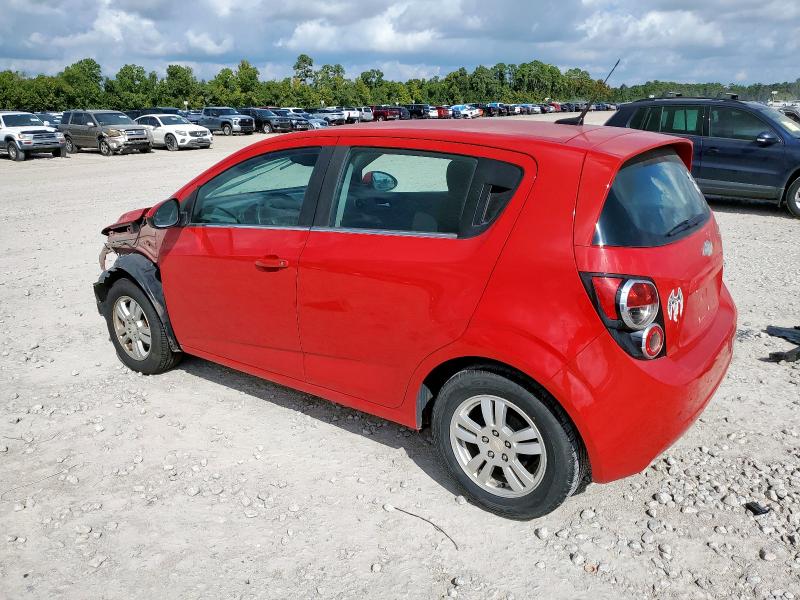 1G1JC6SH6D4112570 - 2013 CHEVROLET SONIC LT წითელი ფოტო 2