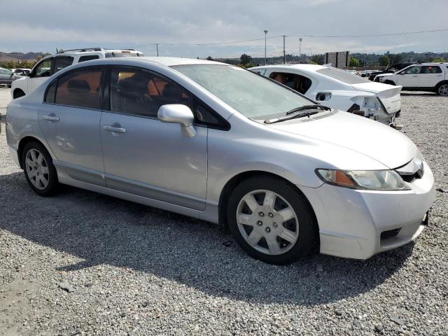 2HGFA1F53BH517275 - 2011 HONDA CIVIC LX Сріблястий фото 4
