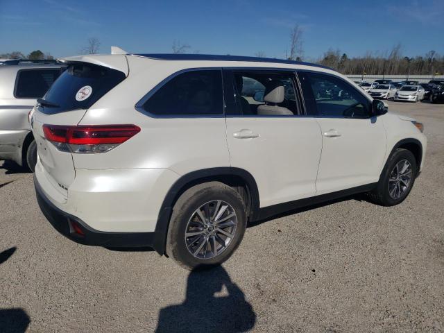 5TDJZRFH0KS580281 - 2019 TOYOTA HIGHLANDER SE WHITE photo 3