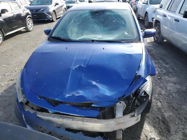 1C3CDFBA0DD296702 - 2013 DODGE DART SXT BLUE photo 5