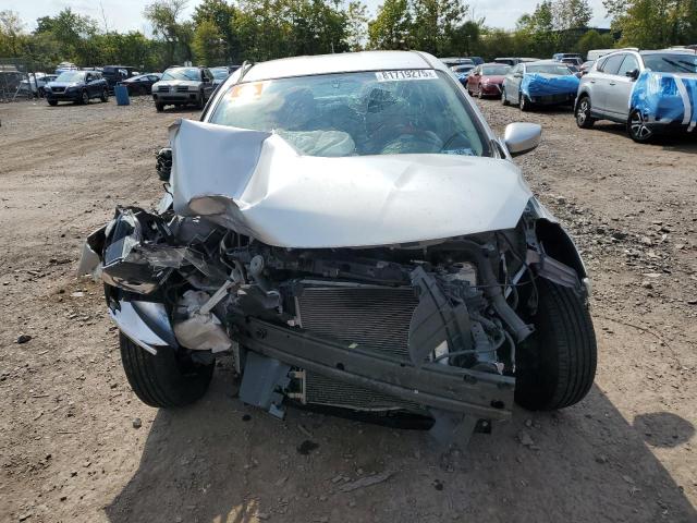 3N1CN7AP1JK402805 - 2018 NISSAN VERSA S ვერცხლისფერი ფოტო 5