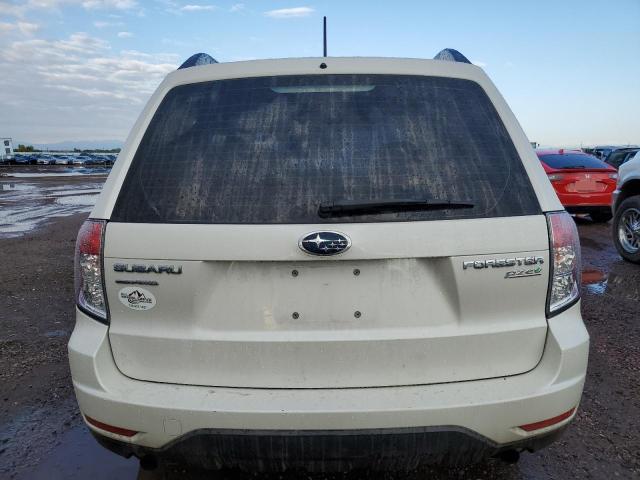 JF2SHABC9DG446032 - 2013 SUBARU FORESTER 2.5X أبيض صورة 6