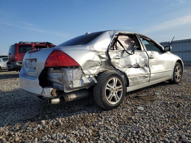 1HGCM56766A058797 - 2006 HONDA ACCORD EX SILVER photo 3