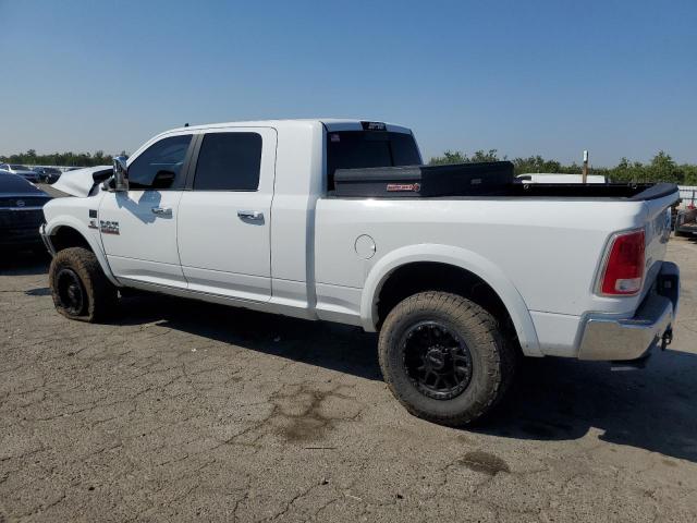 3C6UR5NL2JG240498 - 2018 RAM 2500 LARAMIE თეთრი ფოტო 2