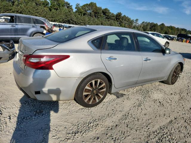 1N4AL3AP2JC151632 - 2018 NISSAN ALTIMA 2.5 SILVER photo 3