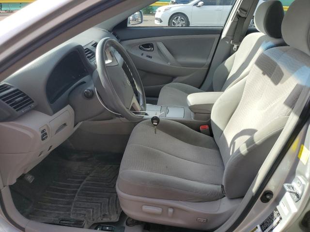 4T4BF3EK8BR117972 - 2011 TOYOTA CAMRY BASE Srebrny zdjęcie 7