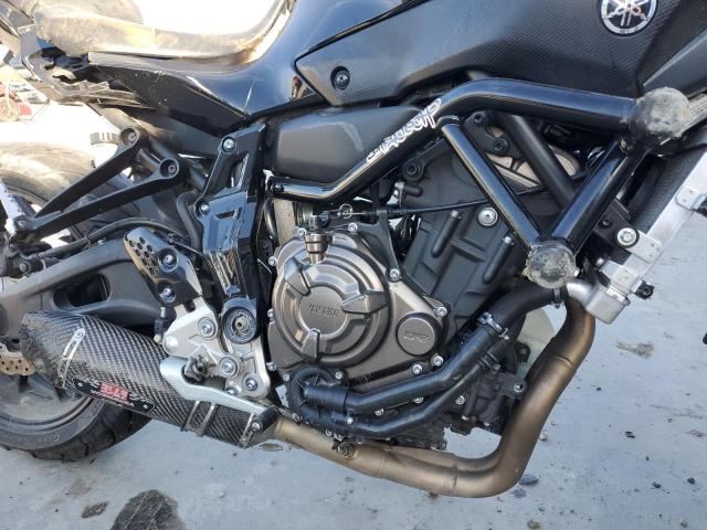 JYARM06E2GA005411 - 2016 YAMAHA FZ07 BLACK photo 7