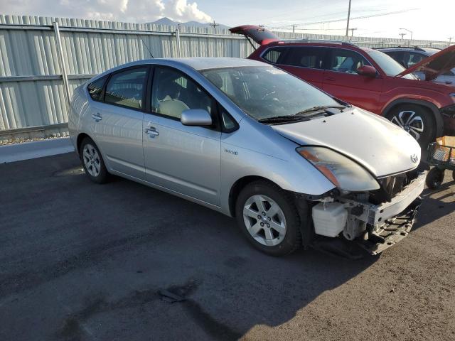 JTDKB20U677643617 - 2007 TOYOTA PRIUS SILVER photo 4