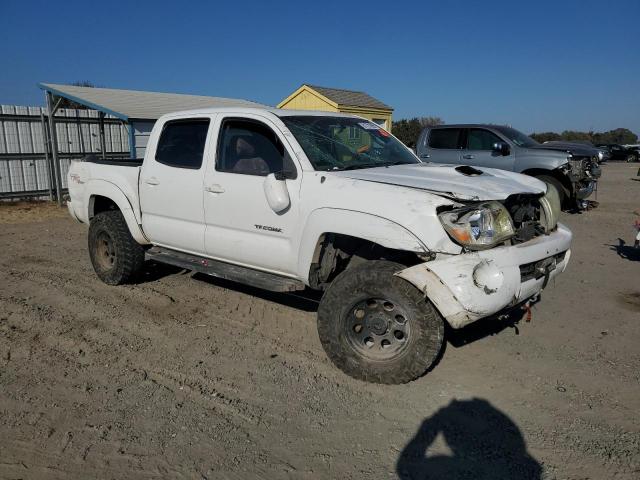 5TELU42N57Z407663 - 2007 TOYOTA TACOMA DOUBLE CAB WHITE photo 4