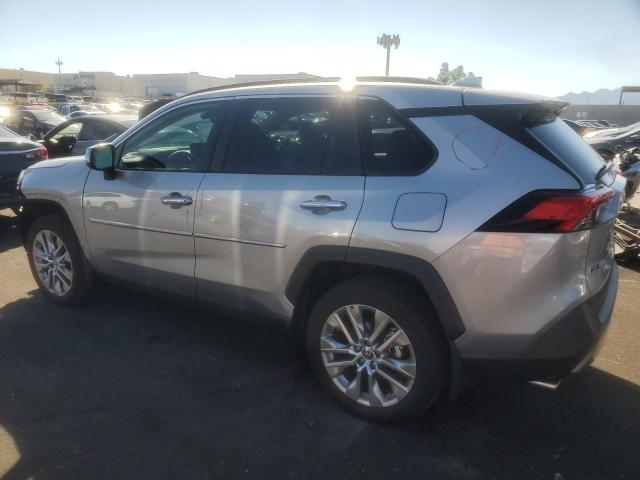 2T3Y1RFV5SW374285 - 2025 TOYOTA RAV4 LIMITED ვერცხლისფერი ფოტო 2