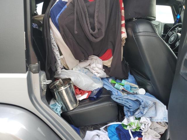 1C4BJWEG6DL665939 - 2013 JEEP WRANGLER U SAHARA ვერცხლისფერი ფოტო 11