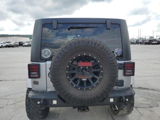 1C4BJWEG6DL665939 - 2013 JEEP WRANGLER U SAHARA ვერცხლისფერი ფოტო 6