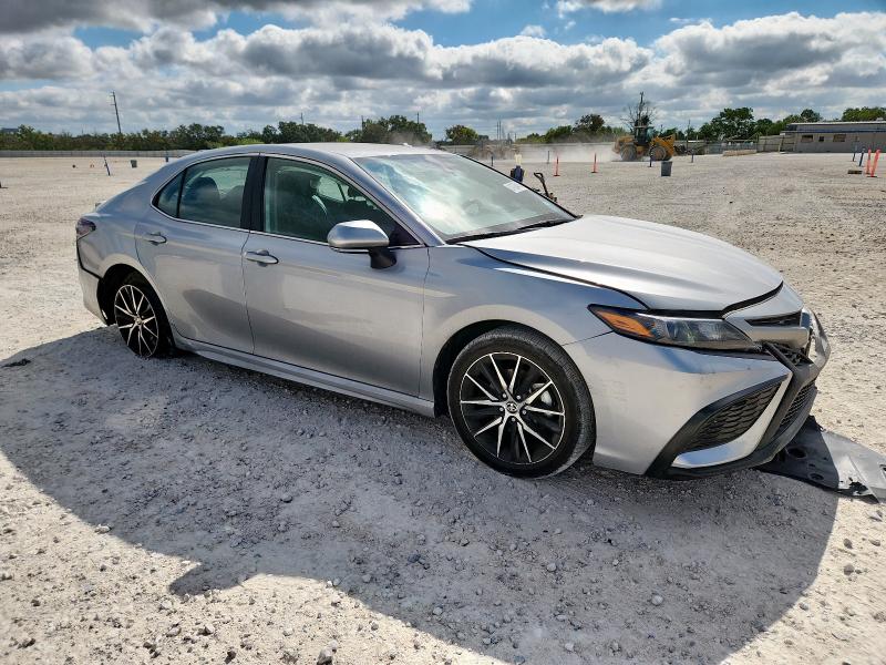 4T1G11AK6PU749787 - 2023 TOYOTA CAMRY SE NIGHT SHADE SILVER photo 4