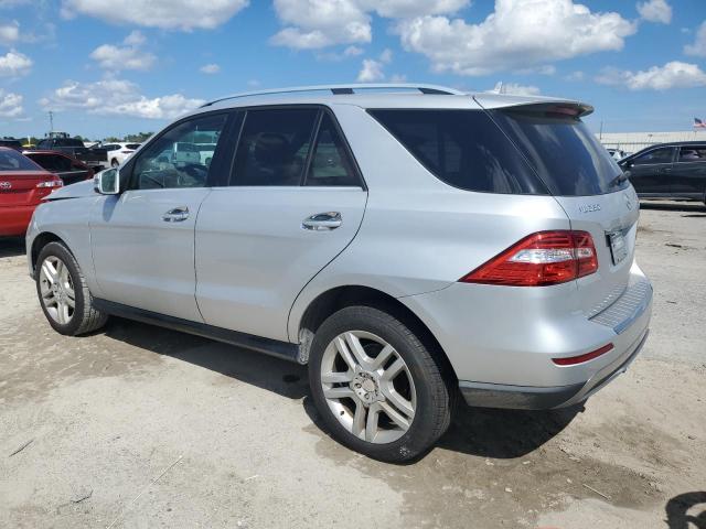 4JGDA5JB5EA396726 - 2014 MERCEDES-BENZ ML 350 SILVER photo 2