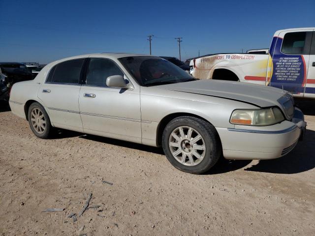 1LNHM82V37Y607452 - 2007 LINCOLN TOWN CAR SIGNATURE LIMITED BEIGE photo 4