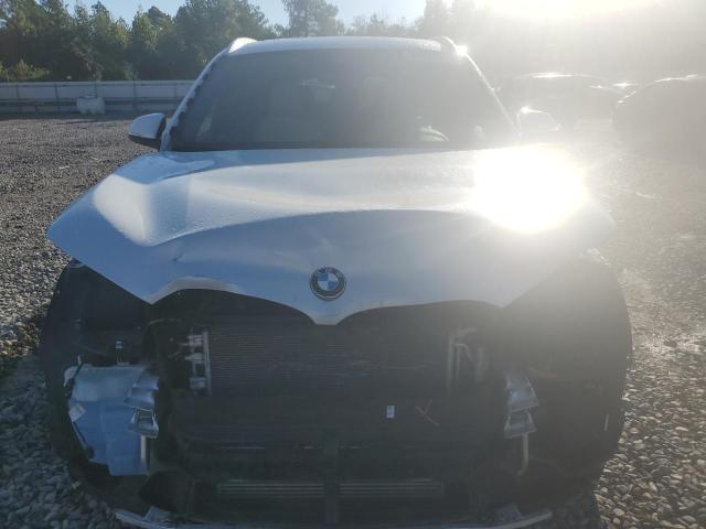 WBXJG9C00M5T75687 - 2021 BMW X1 XDRIVE28I WHITE photo 5