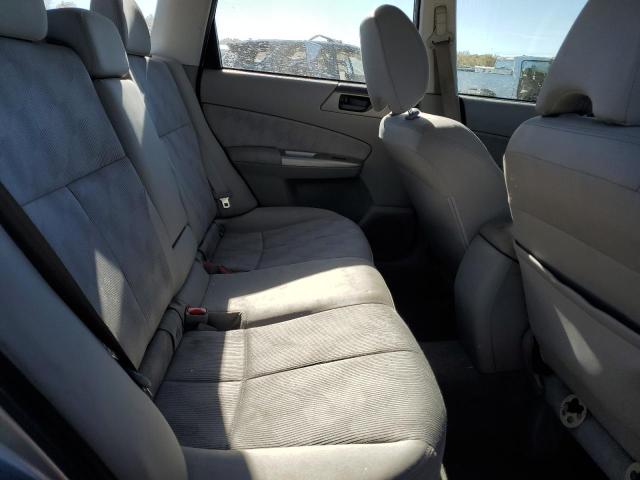 JF2SH6BC0AH900977 - 2010 SUBARU FORESTER XS Silber Foto 10