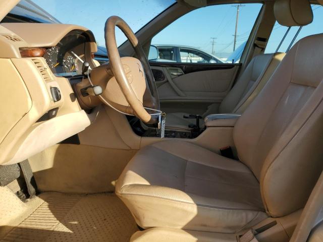 WDBJF65J7YB019974 - 2000 MERCEDES-BENZ E 320 金色 照片 7