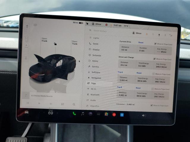 7SAYGDEE2TF378808 - 2026 TESLA MODEL Y შავი ფოტო 9