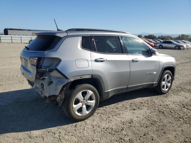 3C4NJDBB2KT592628 - 2019 JEEP COMPASS LATITUDE Silber Foto 3