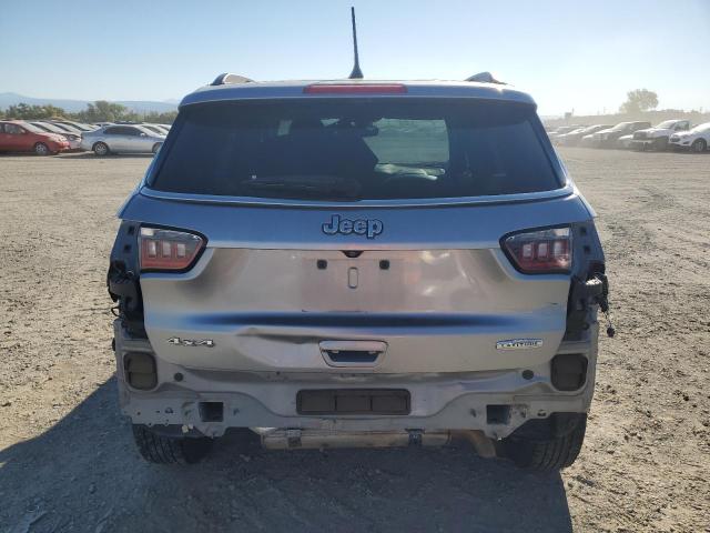 3C4NJDBB2KT592628 - 2019 JEEP COMPASS LATITUDE Silber Foto 6