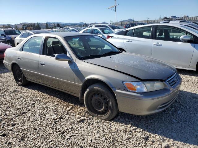 JT2BG22K5Y0470771 - 2000 TOYOTA CAMRY CE SILVER photo 4