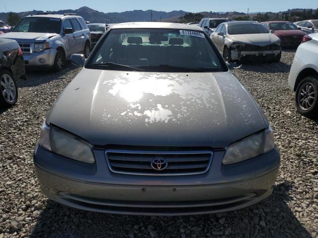 JT2BG22K5Y0470771 - 2000 TOYOTA CAMRY CE SILVER photo 5