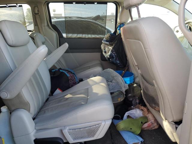 2A4RR5D16AR120982 - 2010 CHRYSLER TOWN & COU TOURING SILVER photo 11