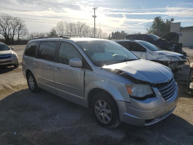 2A4RR5D16AR120982 - 2010 CHRYSLER TOWN & COU TOURING SILVER photo 4